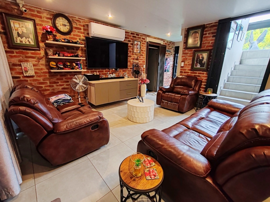 3 Bedroom Property for Sale in Baillie Park North West